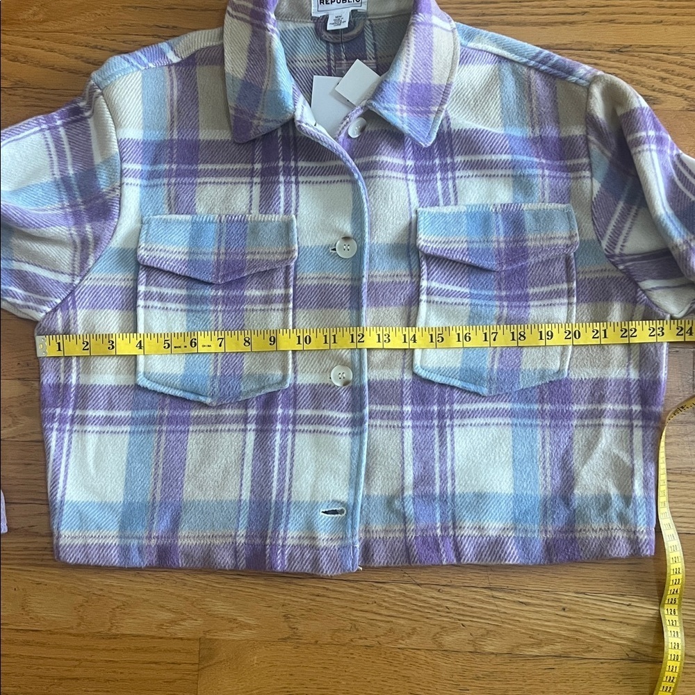For The Republic Plaid Cropped jacket purple blue beige size medium -flannel - Picture 10 of 11
